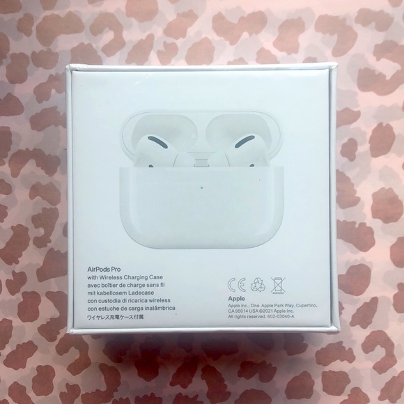 Brand New Apple AirPods Pro with Charging Case - Picture 3 of 5